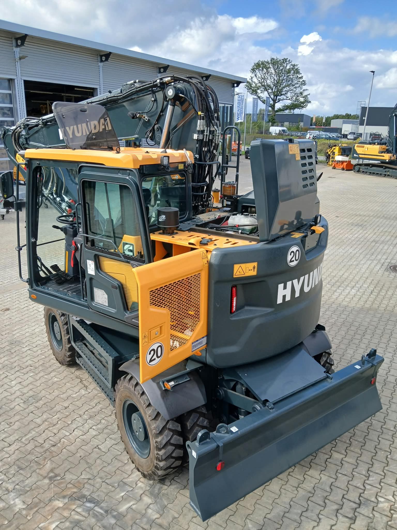 Mobilbagger HW150ACR Ansicht 2