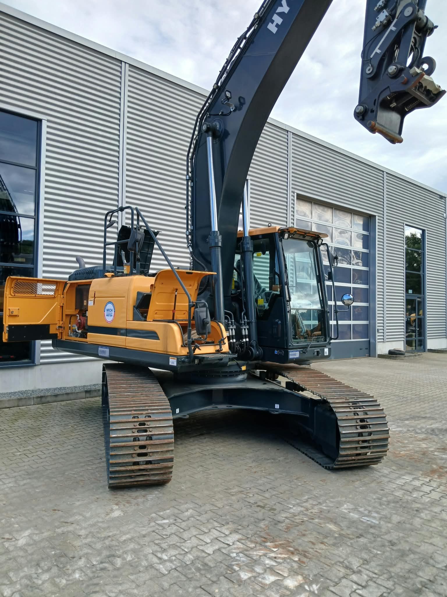 Kettenbagger HX220AL Ansicht 9