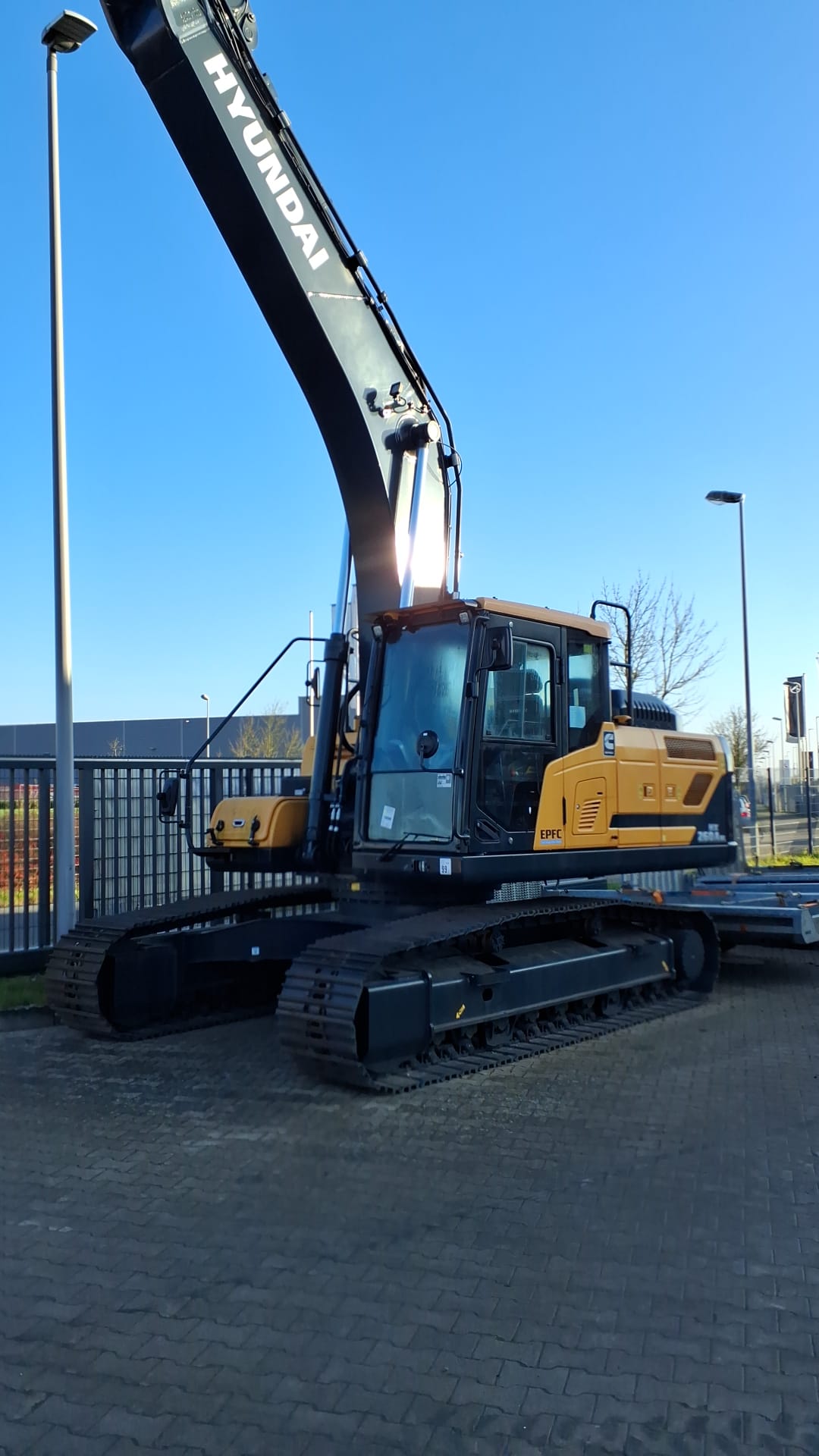 Kettenbagger HX260ANL