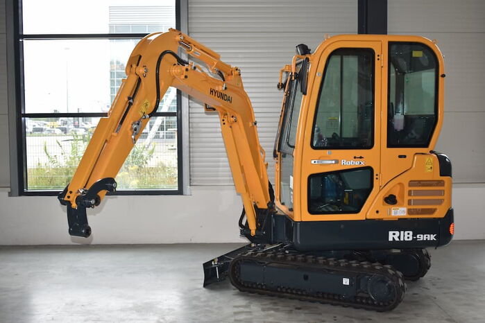 Minibagger R18-9AK