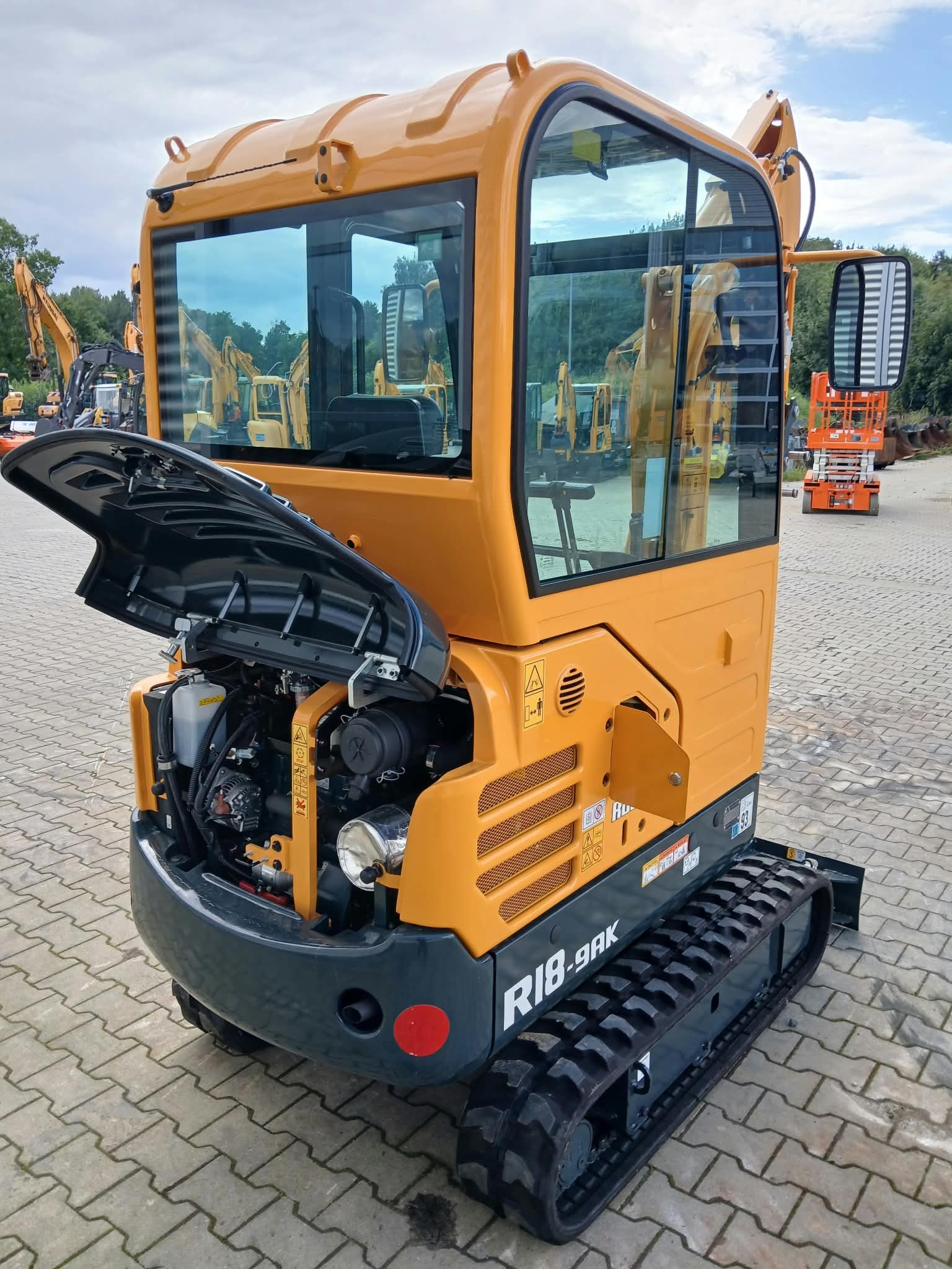 Minibagger R18-9AK Ansicht 7